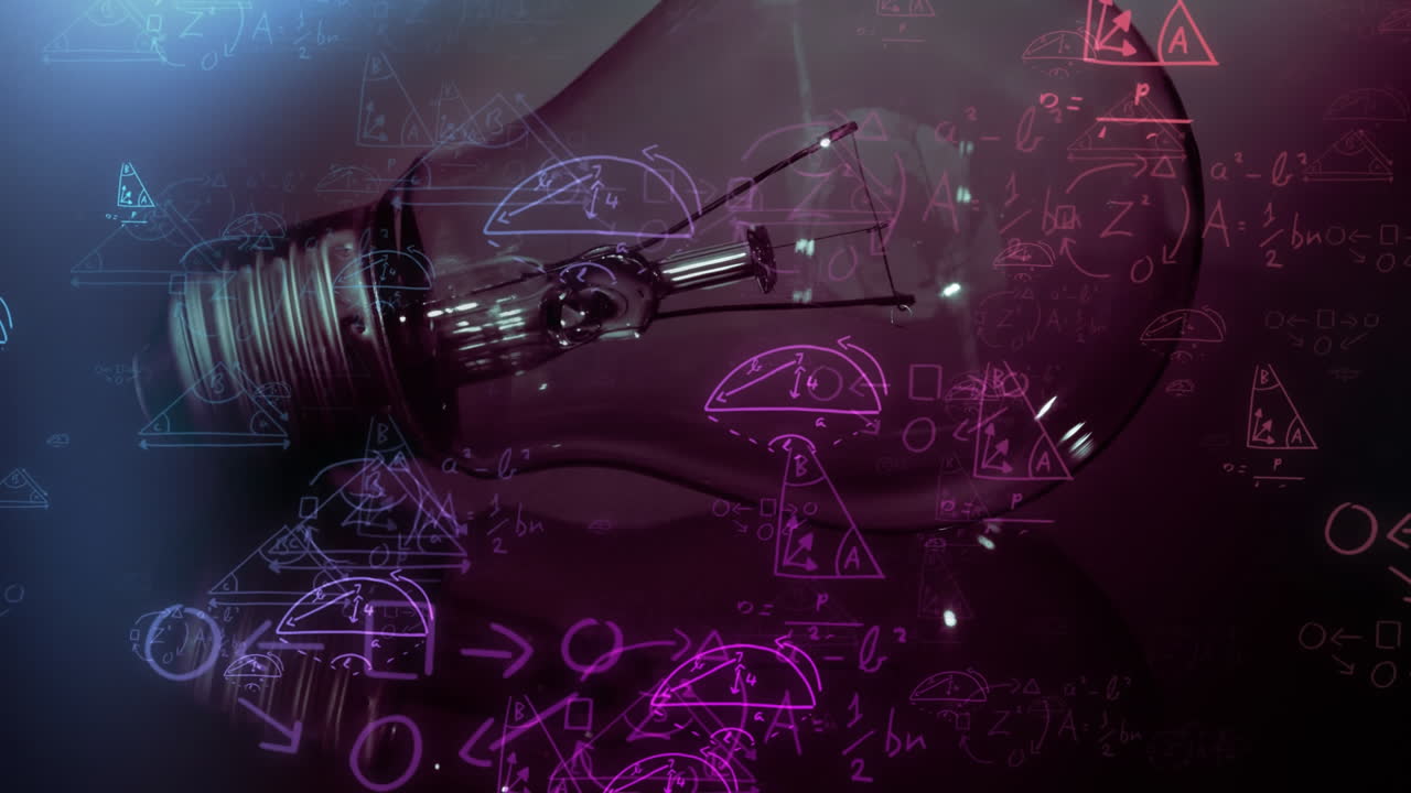 animación de la bombilla con fórmulas científicas y procesamiento de datos