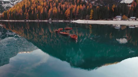 4k fall autumn drone aerial lago di braies pragser wildsee dolomites italy 2022