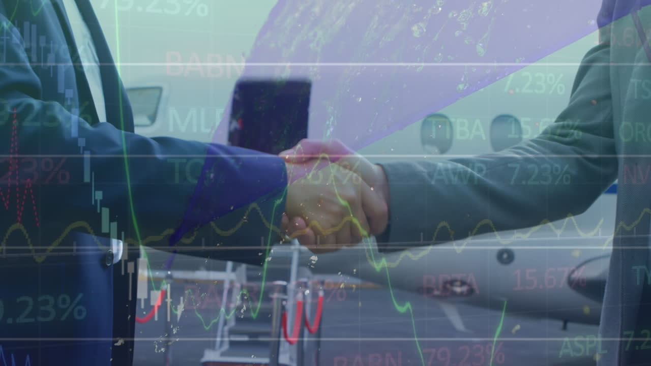 様々なビジネスマンが握手する上でデータ処理のアニメーション