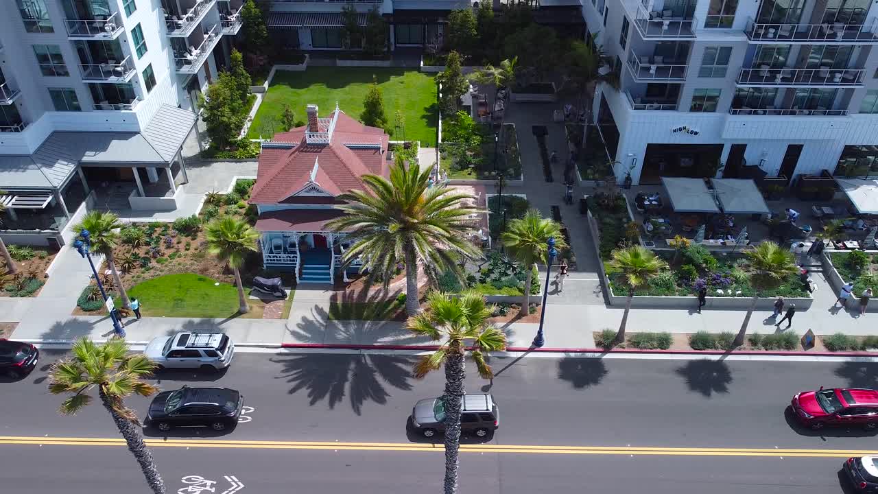 미션 퍼시픽과 탑건 하우스