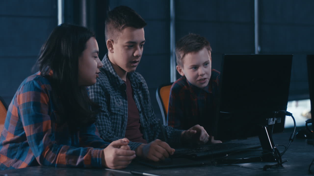 Students Collaborating on a Computer Project