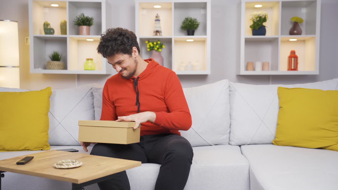 The man who opened the cargo package.