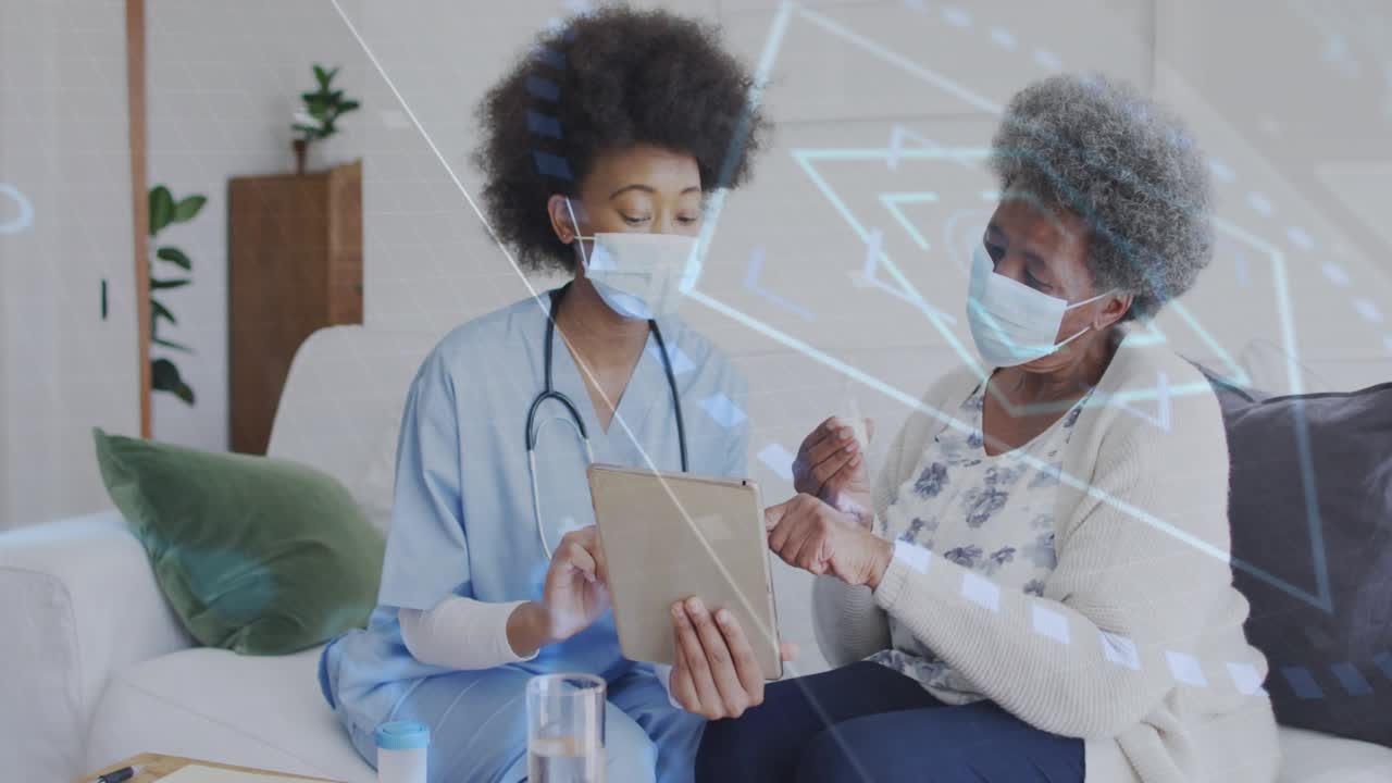 Infirmière entrant dans une pièce et plaçant des médicaments, tapotant une tablette avec des incrustations d’interface utilisateur liées à la santé pour obtenir des conseils