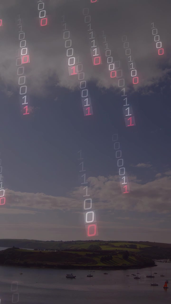 Video verticale: Bit luminosi che appaiono sotto le nuvole, inviando una pioggia di bit in caduta su una baia che mostra dati.