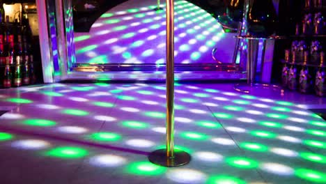 clube de strip-tease vazio 00