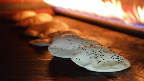pan de pita en el horno