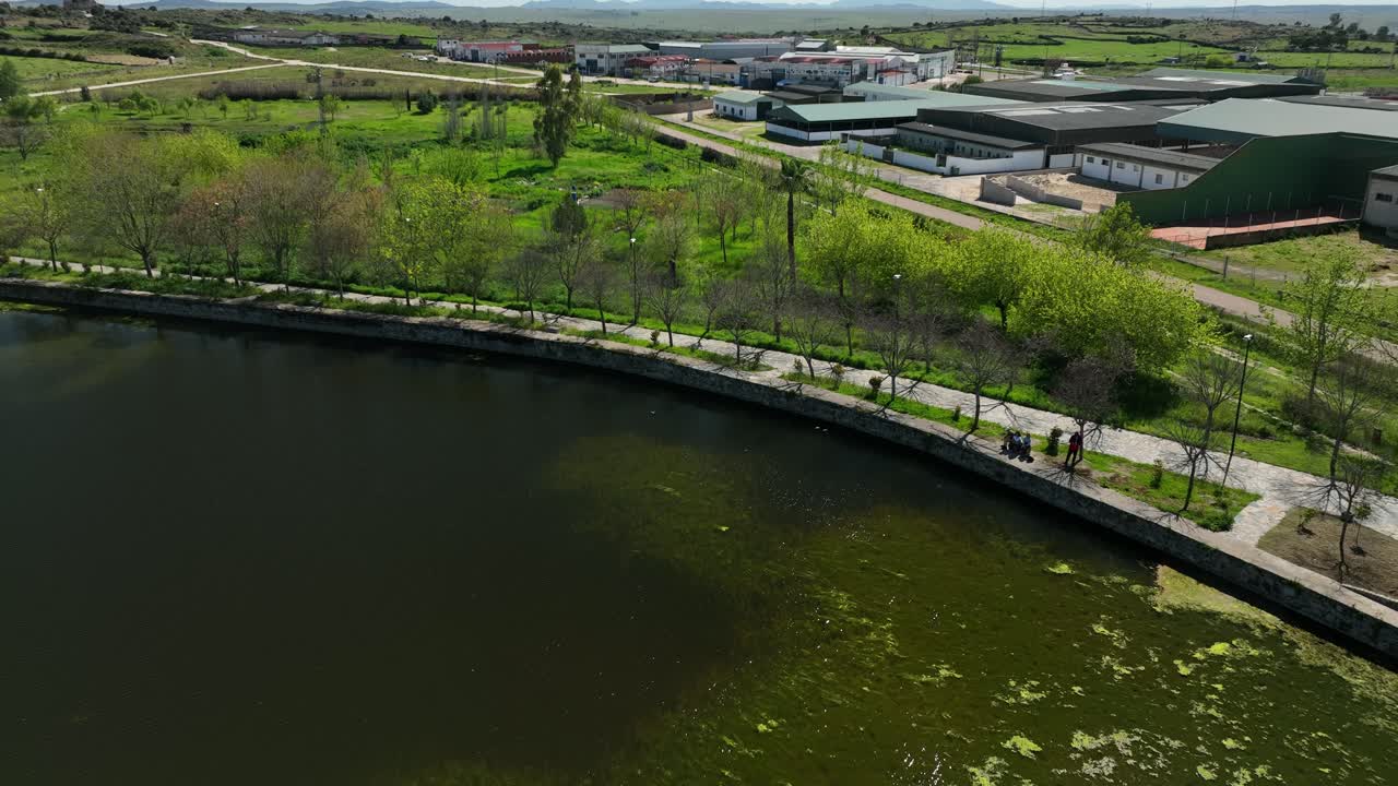 parque de los patos en trujillo caceres
