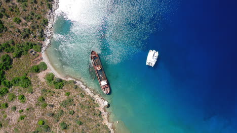 Aerial-view-of-Peristera-island-shipwreck-near-Alonnisos,-Sporades,-Greece