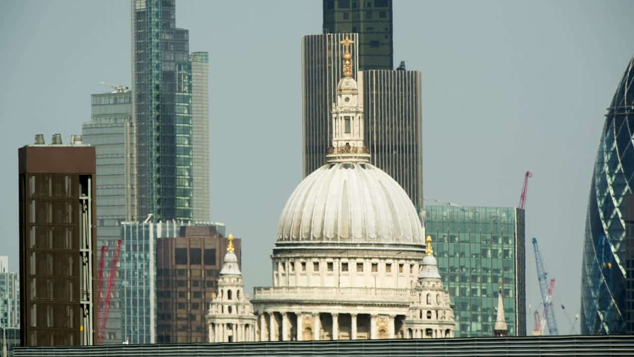 런던 시티 클로즈 팬 00