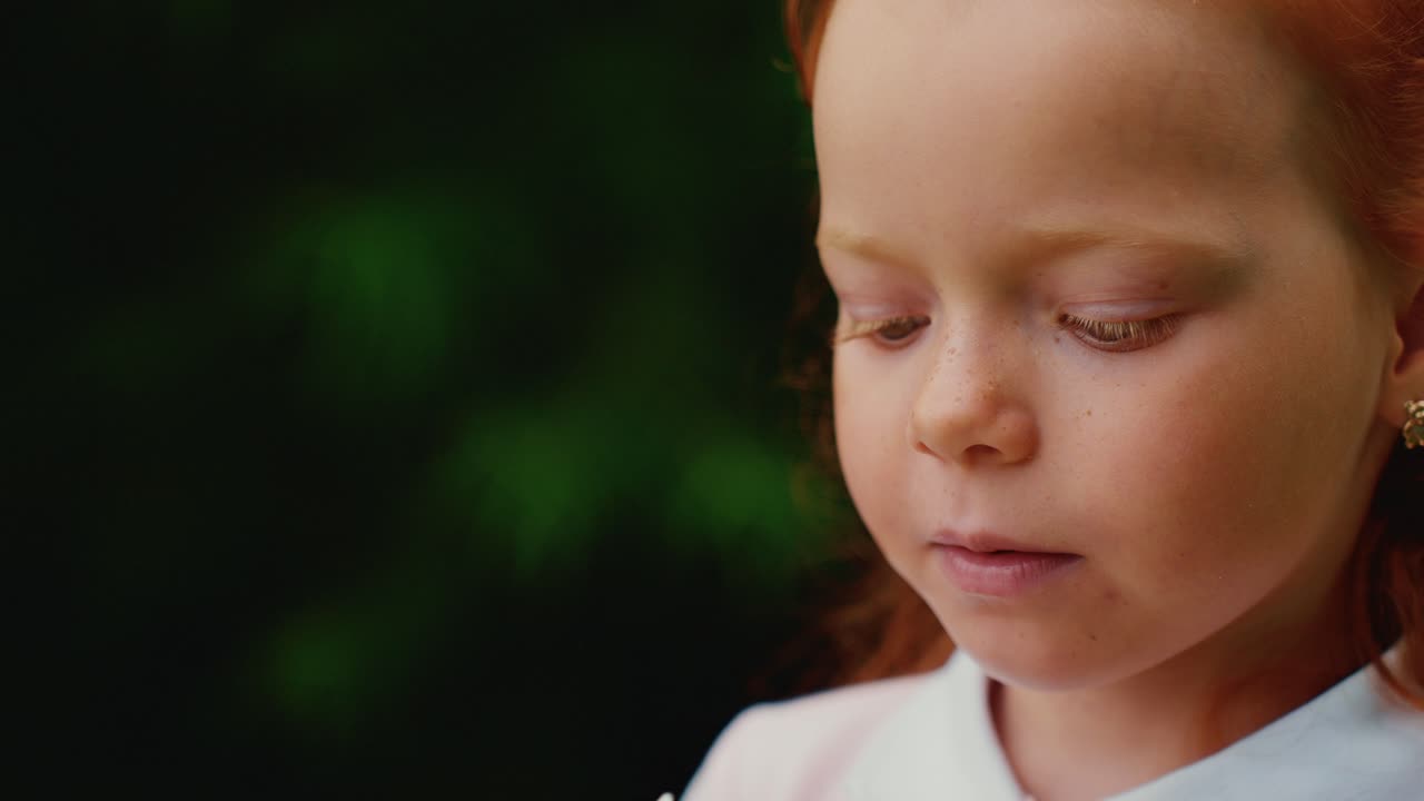 primer plano, retrato, de, un, niña joven