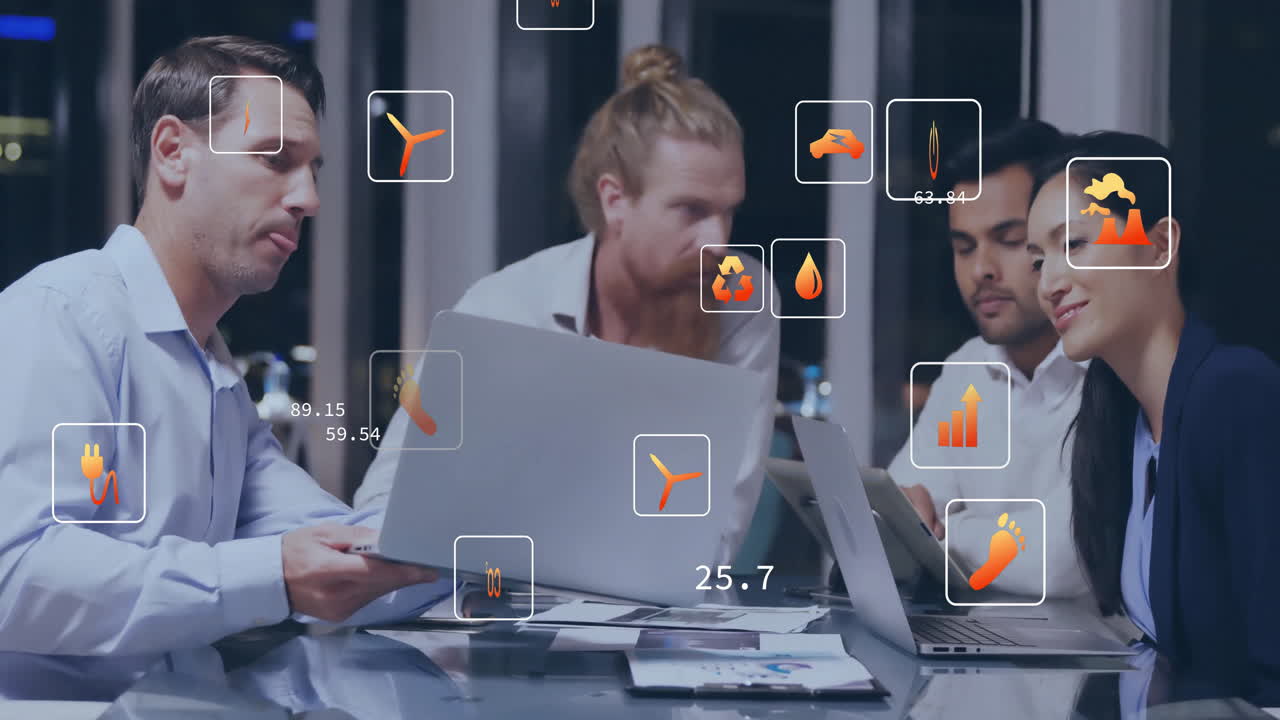 анимация эко-икон и обработка данных над различными деловыми людьми в офисе