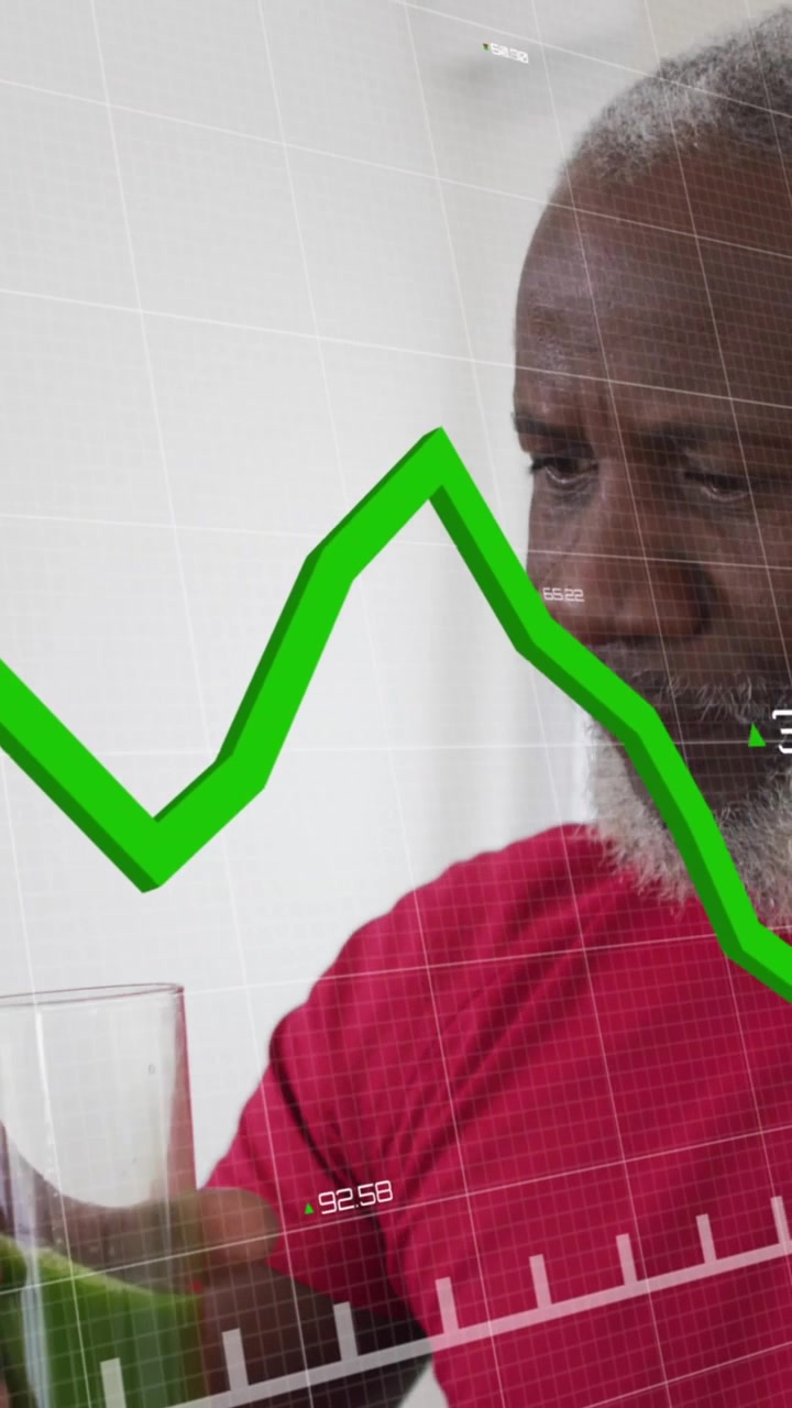 Animation af databehandling over en ældre afroamerikansk mand, der drikker sund drik