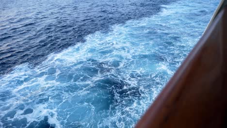 ocean waves and ship wake