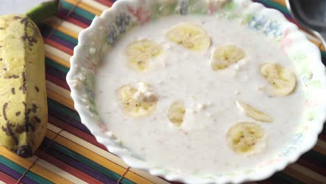 oatmeal with banana