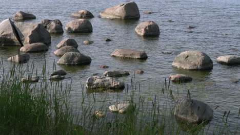 Piedras-En-El-Agua