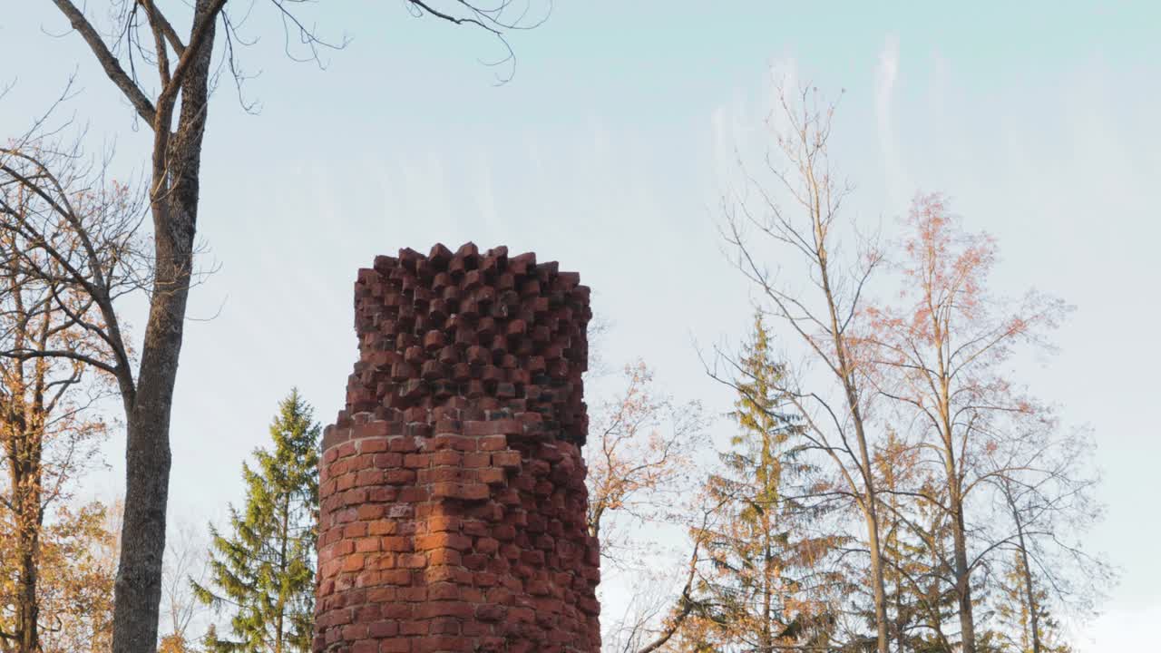 벽돌 둥근 기둥 작업 수동 조립 발굴 고대 건축 볼라드