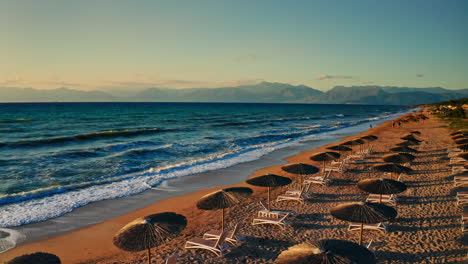 Wunderschöner-Sonnenuntergang-Am-Tropischen-Strand