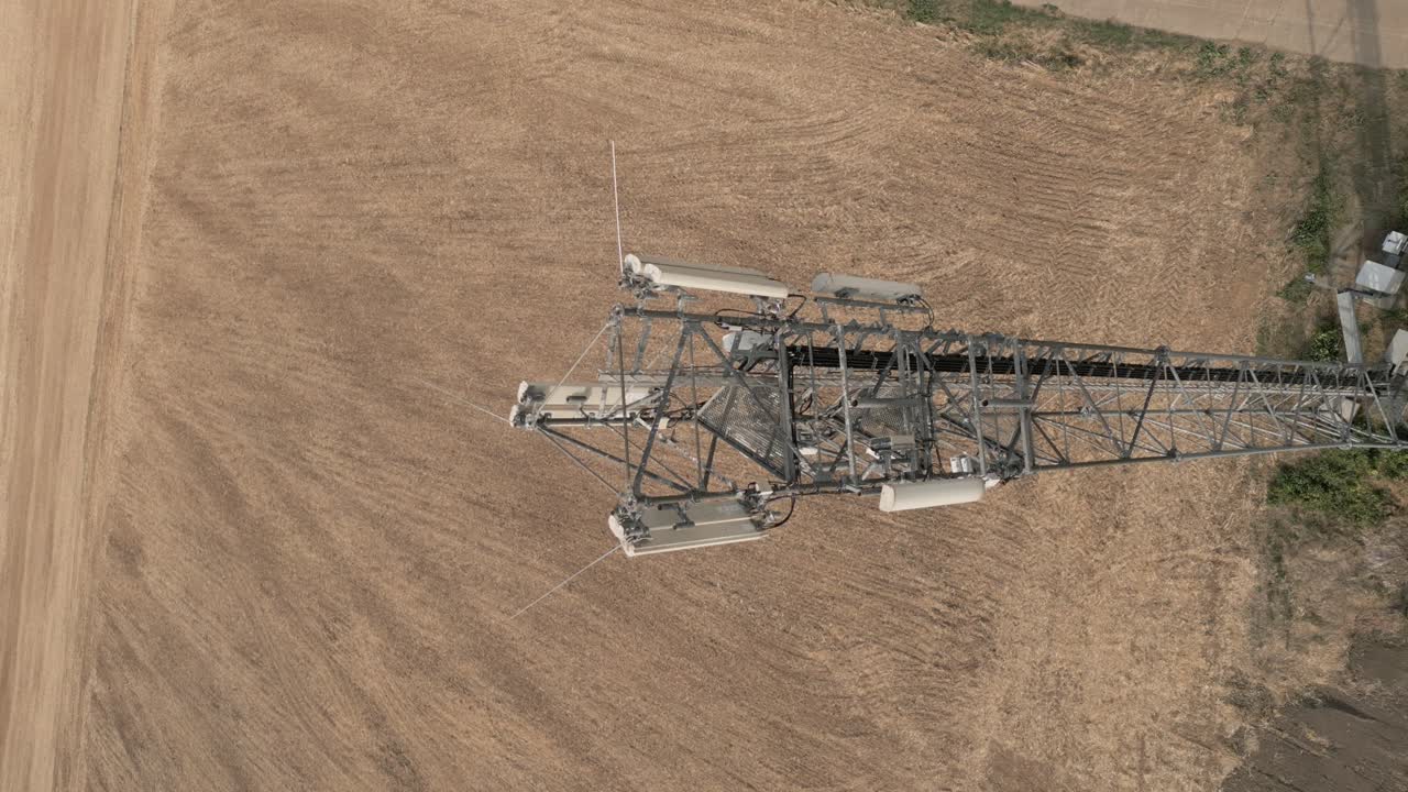 toma vertical de torre celular para señal de teléfono móvil y antena 5g