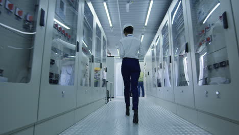 power station control room with engineers