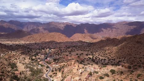 antena: paisaje seco en el desierto del sahara