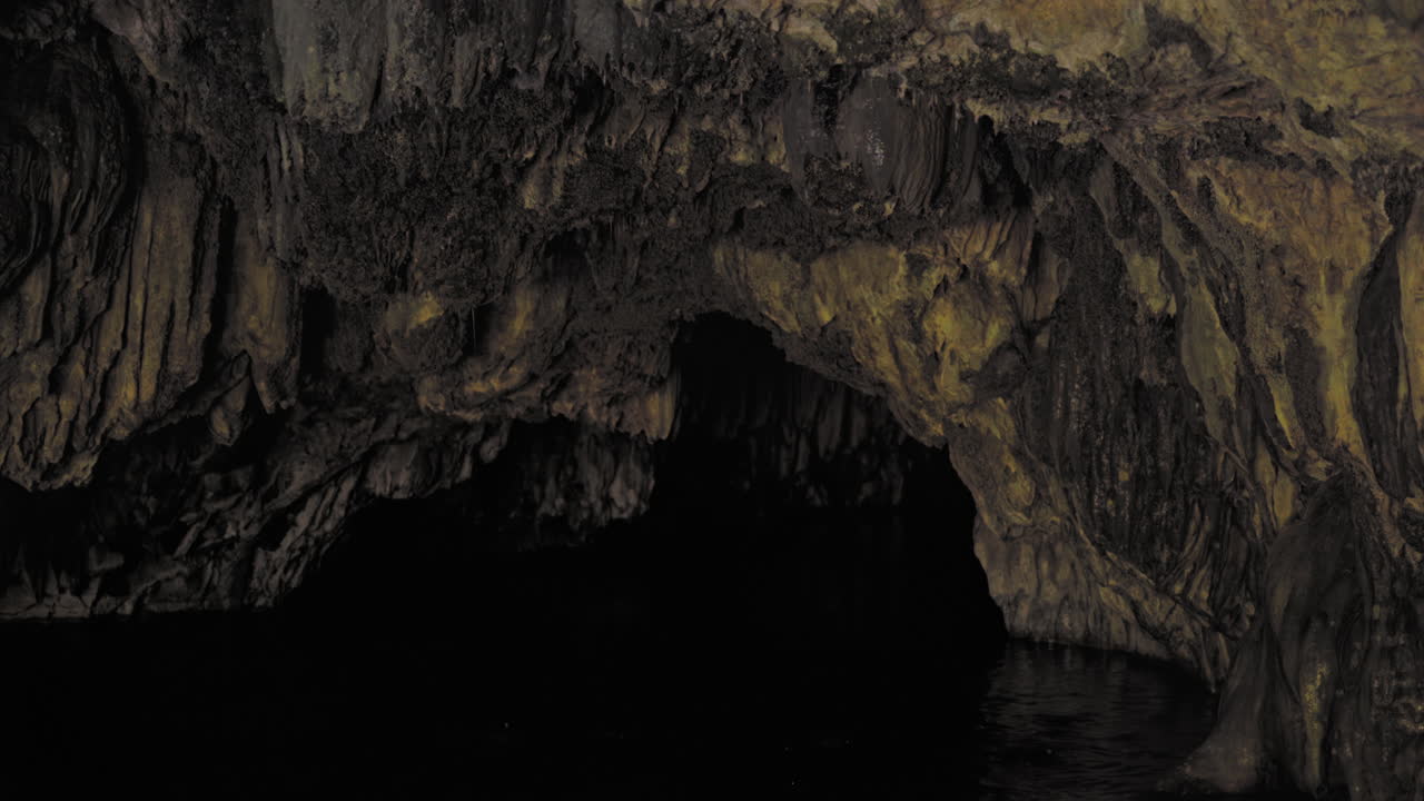 la cueva de coyote creek en vallecito, california, estados unidos
