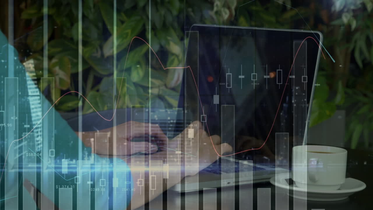 animazione dell'elaborazione dei dati finanziari su una persona che utilizza un portatile