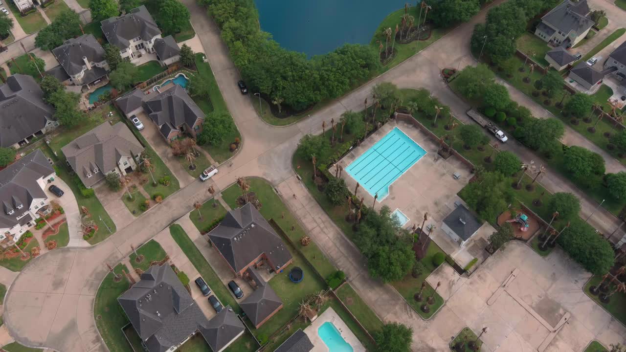 Luftfoto af velhavende boliger i Houston, Texas