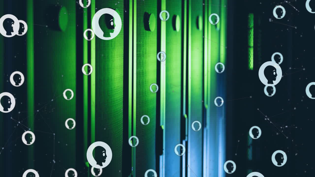 컴퓨터 서버를 통해 ai 데이터 처리 및 채팅 아이콘의 애니메이션