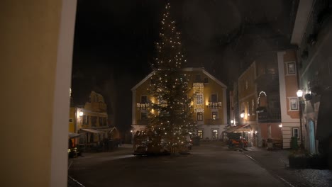 Clip-Filmado-En-Europa-En-Austria-Desde-Un-Pueblo-Llamado-Hallstatt-Que-Está-Junto-A-Un-Lago