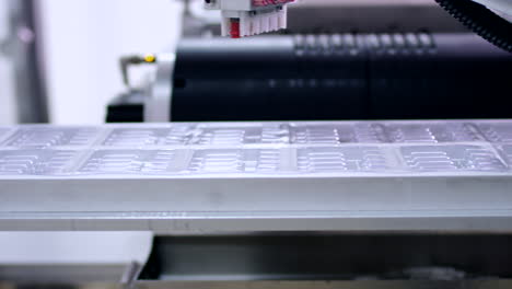 línea de fabricación farmacéutica. industria de la medicina. línea de producción automatizada