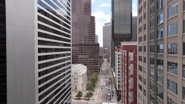 Bela paisagem urbana aérea de arranha-céus no centro de Denver, Colorado