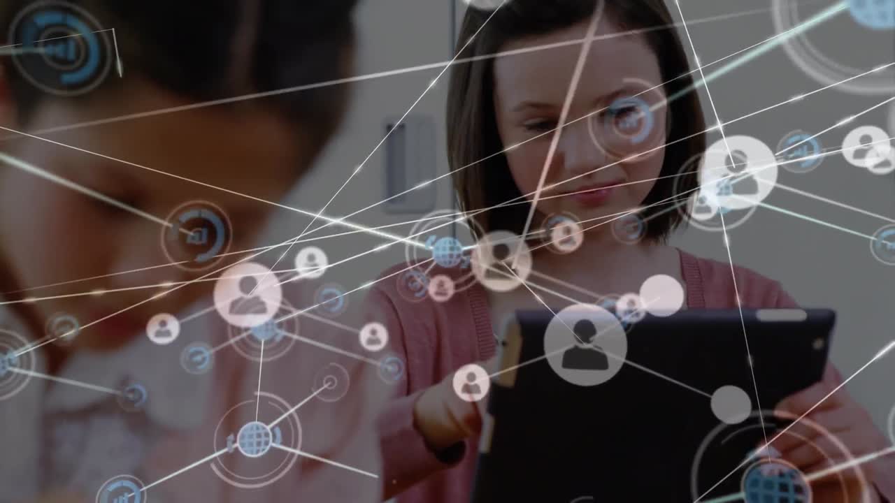 animación de la red de conexiones sobre feliz chica caucásica usando tableta