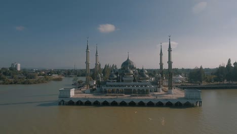 crystal mosque.