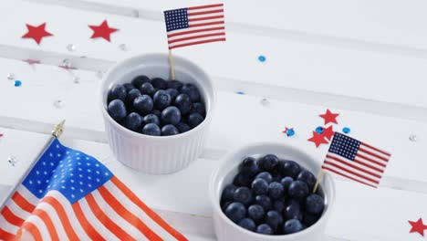 Blaubeeren-In-Schüssel-Mit-Amerikanischer-Flagge