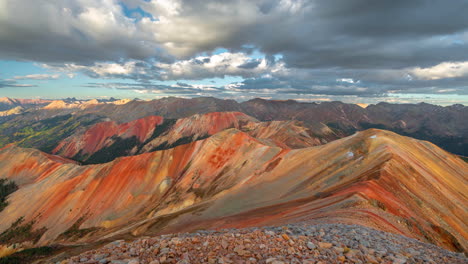 Timelapse,-Paso-De-Montaña-Rojo,-Colorado-Usa,-Paisaje-Pintoresco,-Colinas-Y-Picos