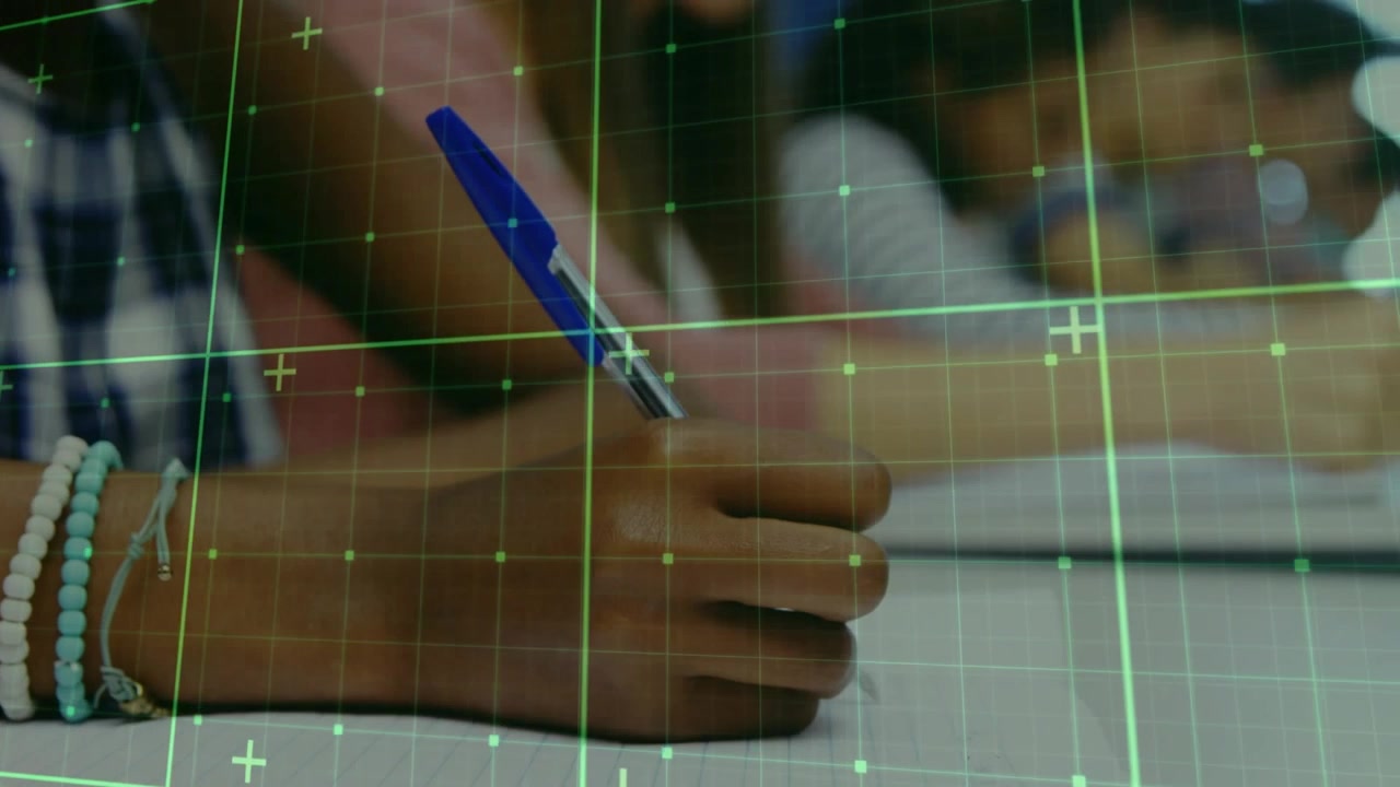 Female student's hand tilting blue pen and tapping lined paper, green HUD guiding education notes