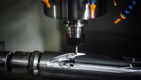 máquina de fresado cnc para el trabajo de metales.