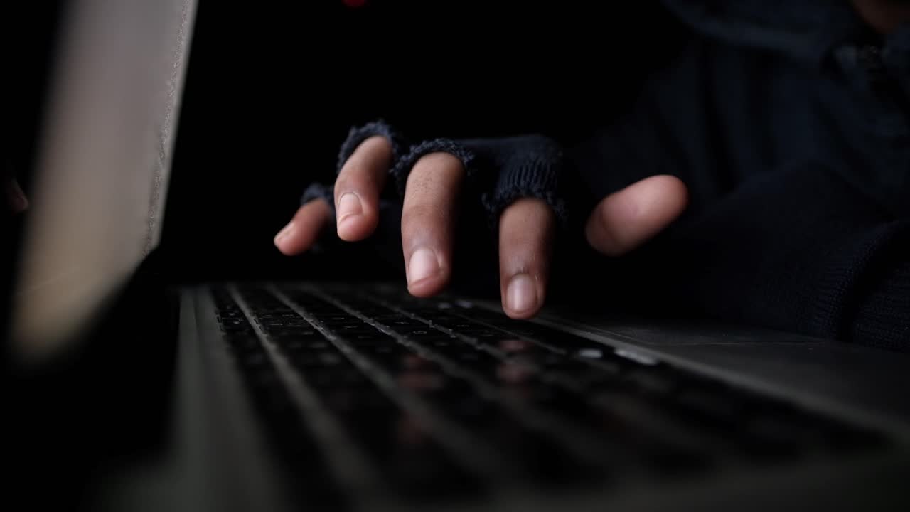 Hacker in azione
