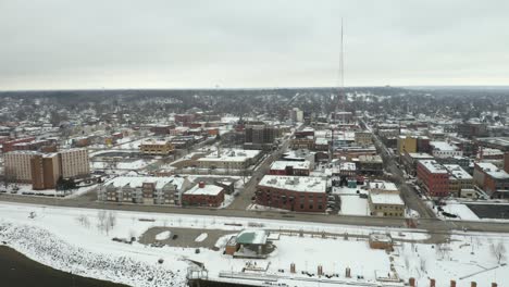 Pequeña-Ciudad-De-Estados-Unidos-En-Invierno