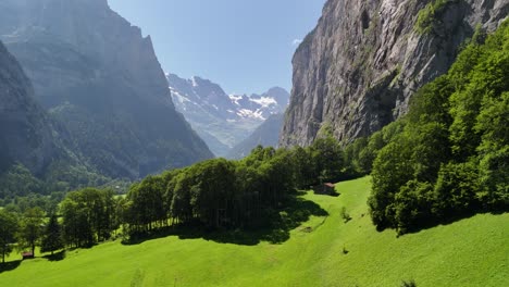 swiss alps mountains valley village lauterbrunnen rocky cliffs switzerland nature