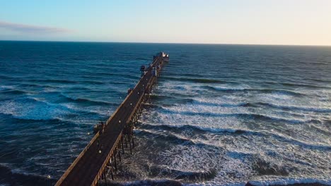 windy day at oceanside pier