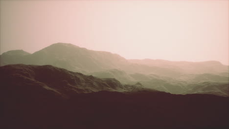 Silhouette-Der-Schweizer-Alpen-In-Morgenwolken