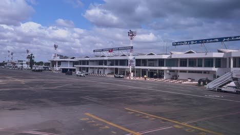 Monastir-Airport-terminal-in-Tunisia,-exterior-view
