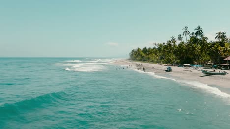 drone aéreo de playa, colombia