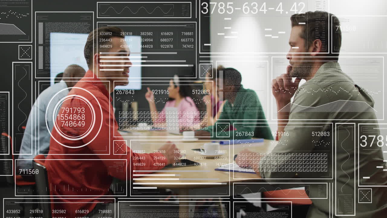 animación de gráficos, cambio de números, carga de círculos y barras, diversos compañeros de trabajo compartiendo ideas