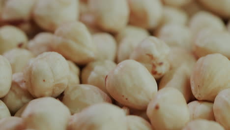 peeled hazelnuts