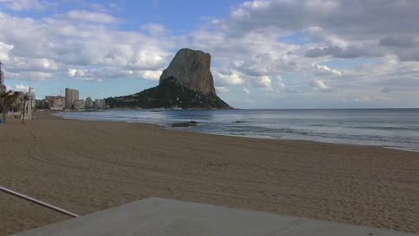 calpe spain timelapse pina de ifac from calpe beach on a winter evening