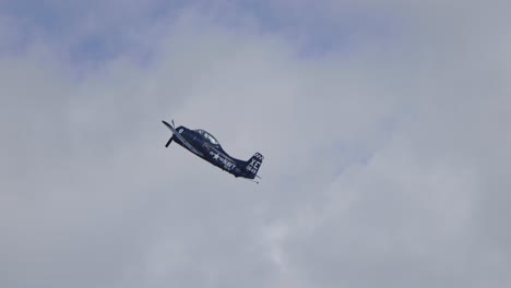 t-28 trojan aerobatics airshow aircraft