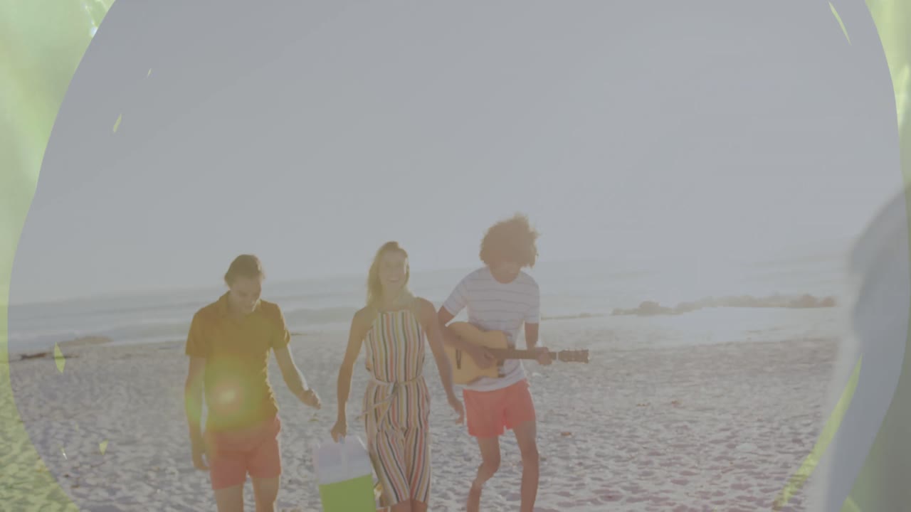 animación de diversos amigos en la playa sobre puntos de luz