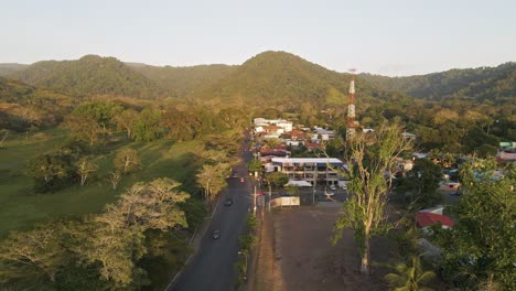 Kleine,-Ländliche-Stadt-Jaco-An-Der-Tropischen-Pazifikküste-Von-Costa-Rica